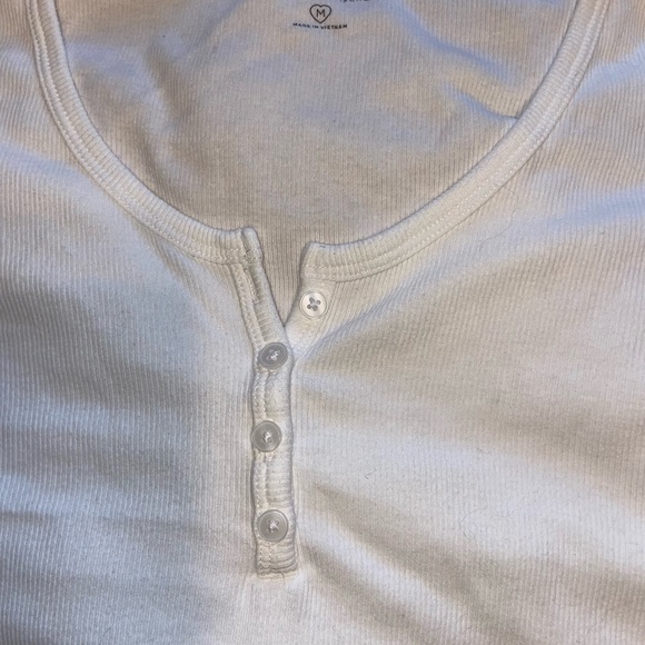 White Hollister Top - Picture 5 of 6
